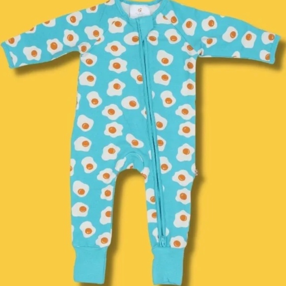 Tiny Kinfolk Zip Sleepers– Rainbow & Egg Print (Size 3-6/6-12mos)  [💥BUNDLE 2] - Picture 6 of 8